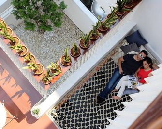 Haus Sathorn 21 Bed and Breakfast - Bangkok