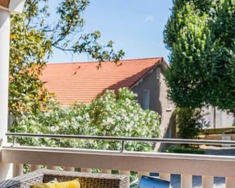 Villa Elisa M - Aubenas - Balkon