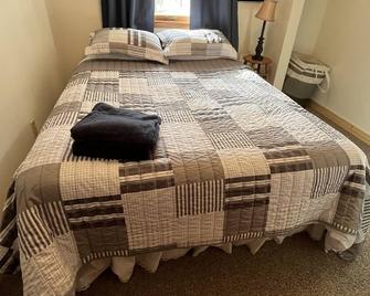 4 bed family cabin on Pokegama near Pine City - Grasston - Habitación