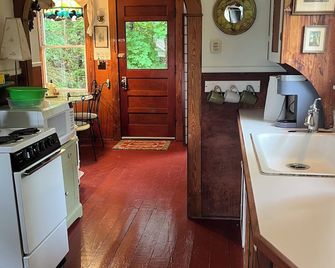 Cozy 500sf cabin with private dock - China - Cocina