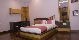 OYO 11345 Hotel White House Inn - Bhubaneswar - Bedroom