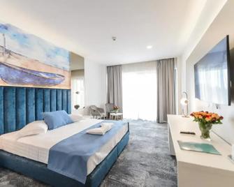 Mirage Beach Spa Hotel - Eforie Nord - Schlafzimmer