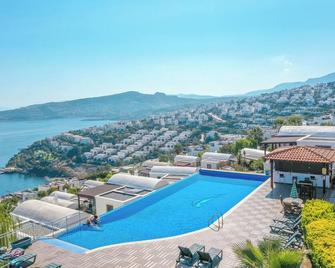 Villa Cumba - Gündoğan - Pool