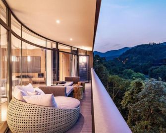 J.Lalli Valley - Huzhou - Balcony