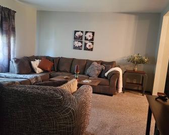 Cozy Get away. - Newcastle - Living room