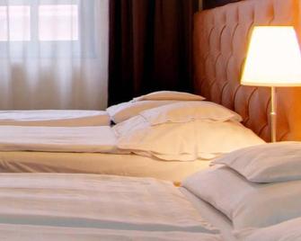 Hotel Corvin - Gyula - Camera da letto