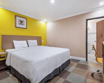 Hotel H-Wood - Los Angeles - Bedroom