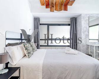 AYZ Princesa-Auto check-in property - Madrid - Yatak Odası