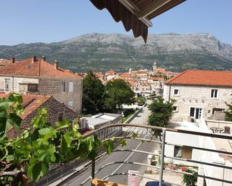Room with the view - Yellow - Korčula - Balcony