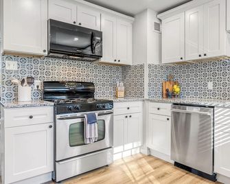 Cozy 3 Bedroom/ Family Comfort & Convenient Location - Wentzville - Keuken