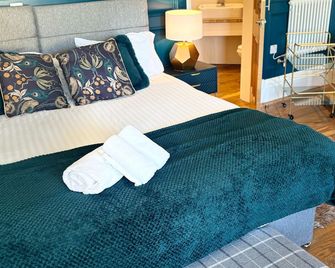 No 1 High Street Boutique Rooms - Markinch