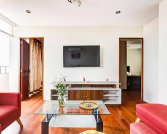 Apartamento Estela en Alameda Colonial - Lima - Living room