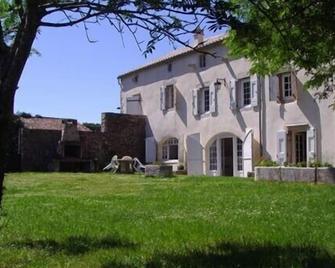 Charming Traditional House Of Larzac In Full Oak Wood - Alzon - Edificio