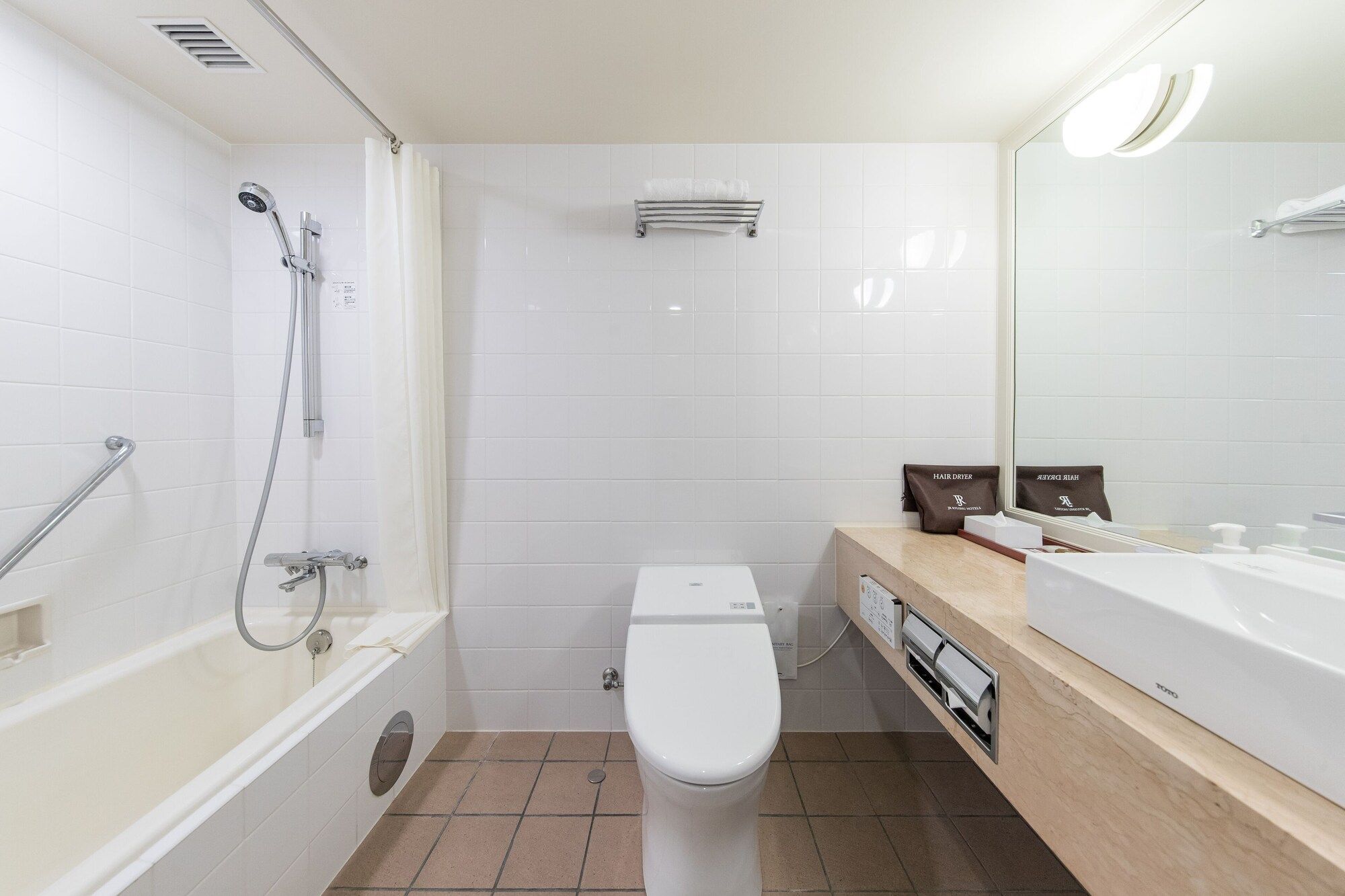 Jr Kyushu Hotel Blossom Fukuoka - פוקואוקה - חדר רחצה