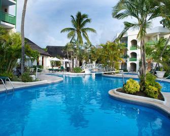 Mango Bay - Holetown - בריכה