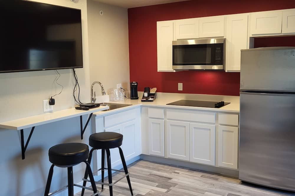 Red Fox Inn and Suites - Waverly - Küche