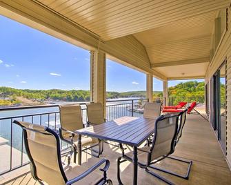 Waterfront Condo with Resort Perks in Lake Ozark! - Lake Ozark - Balcony