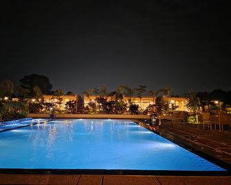 Hunaariya farms - Jaipur - Pool