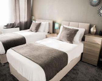 Abbey House - Towcester - Bedroom