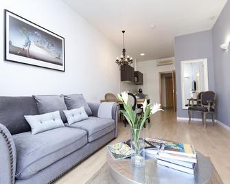 Happy Apartments - Barcelona - Sala de estar