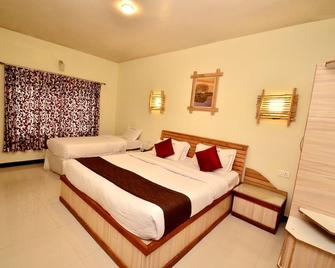 Al Woodlands Residency (Un-Married And Stag Groups Not Allowed) - Ooty - Ložnice