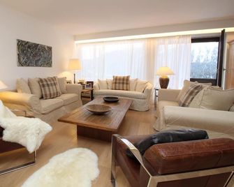 Chesa Brattas 29 - Saint-Moritz - Salon