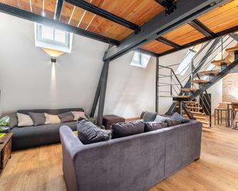 Loft 'Le Télégraphe' - Cassel - Sala de estar