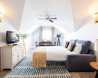 Saco Jersey - Merlin House - Jersey - Salon