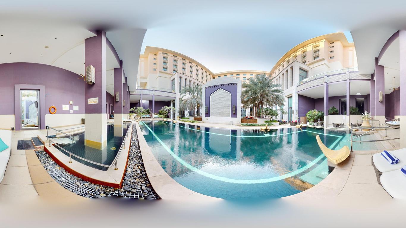 Radisson Collection Muscat, Hormuz Grand