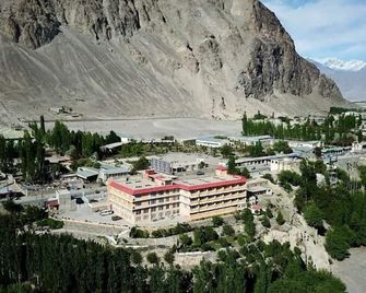 Hotel Mashabrum Skardu - Skārdu - Edificio