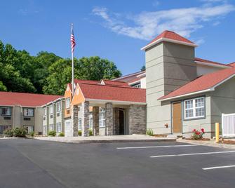 Quality Inn and Suites Maggie Valley - Cherokee Area - Maggie Valley - Building