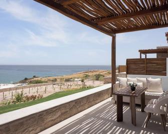 Exclusive Suite by Horizon Suites Milos - Kimolos - Balcony