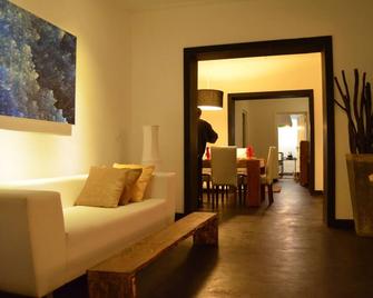 26 Loversleap Cottage - Nuwara Eliya - Olohuone