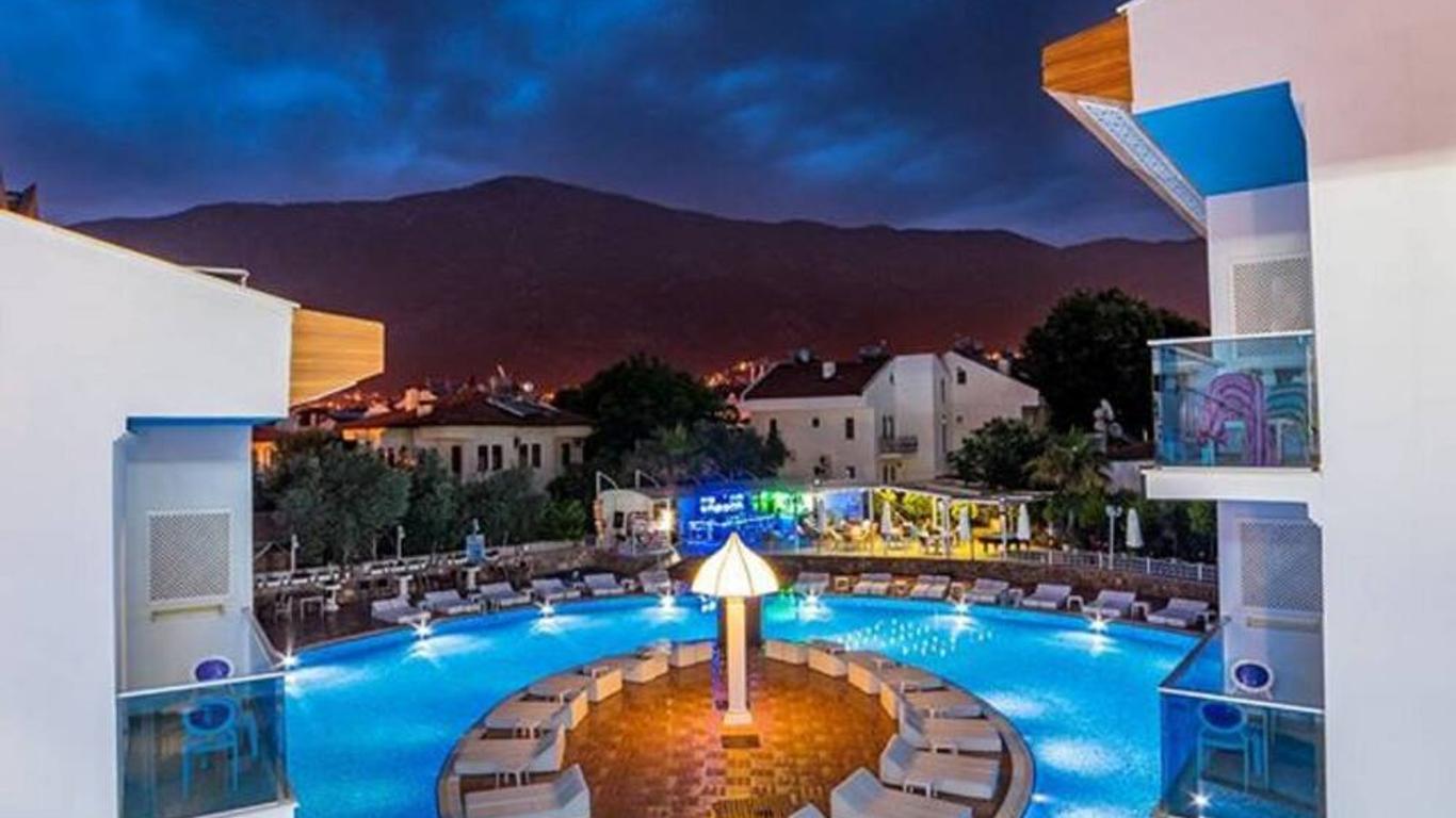 오션 블루 하이 클래스 호텔 & 스파