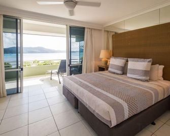 Hamilton Island Holiday Rentals - Lagoon 202 - Hamilton Island - Schlafzimmer