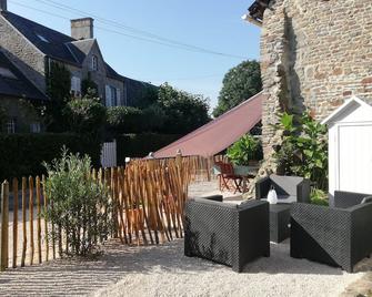 Studio Terre & Mer à Dragey - Dragey-Ronthon - Patio