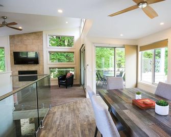 Aberdeen - Bright - Τραπεζαρία