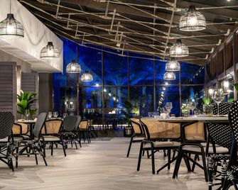 Sofitel Dubai Jumeirah Beach - Dubai - Restaurant