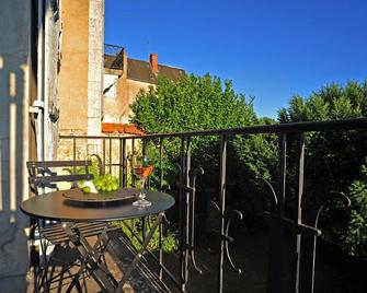 Ideal weekend getaway in real France (Loire Valley region) - (3 bedroom) - Saint-Marcel - Balcón