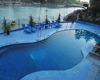 Ganga Beach Resort - Rishikesh - Pool
