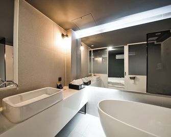 Sinchon Wol Hotel - Seúl - Baño