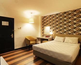 Hotel Feodora - Jakarta - Bedroom