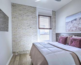 Bright San Marcos Apartment with Ideal Location - San Marcos - Bedroom