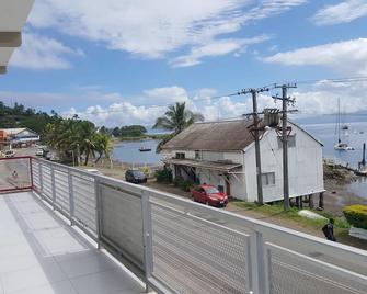 Bay View Barbers Lodge - סאבוסאבו - מרפסת