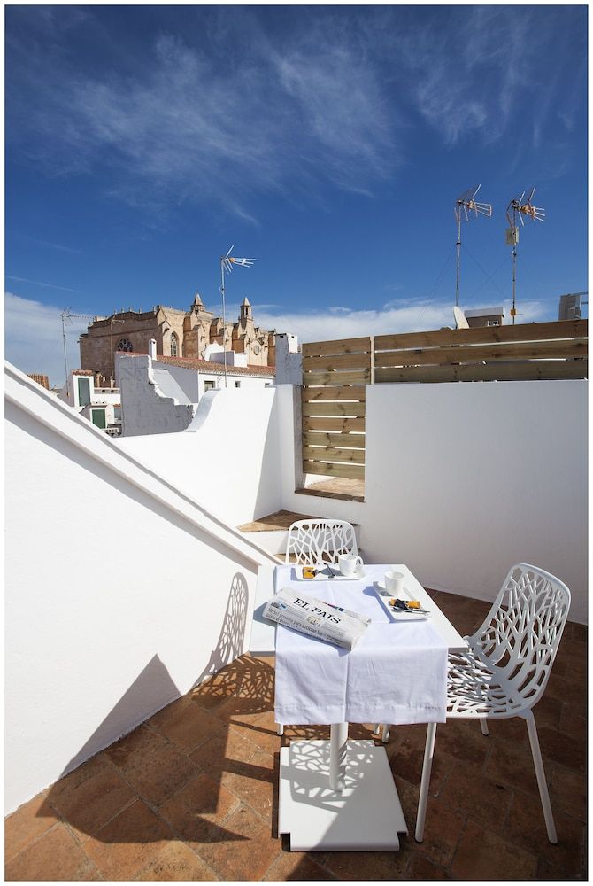 Cheap & Chic Hotel - סיוטדליה דה מנורקה - מרפסת