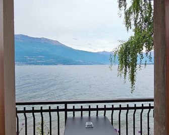 Hotel Meridiana - Bellano - Balcón