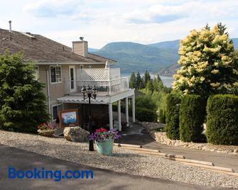 Selah Retreat Bed & Breakfast - Sorrento - Building