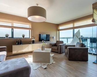 Contemporary Apartment in Kamperland near Lake - Kamperland