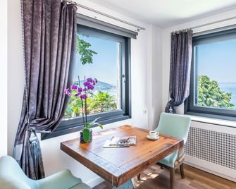 Hillora Hotel Buyukada - Büyükada