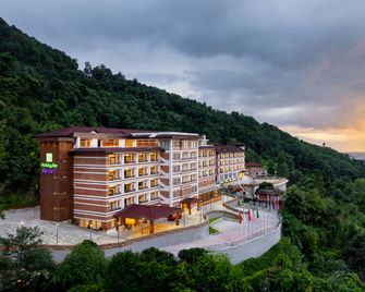 Holiday Inn Resort Kathmandu Budhanilkantha By IHG - Katmandu - Bygning